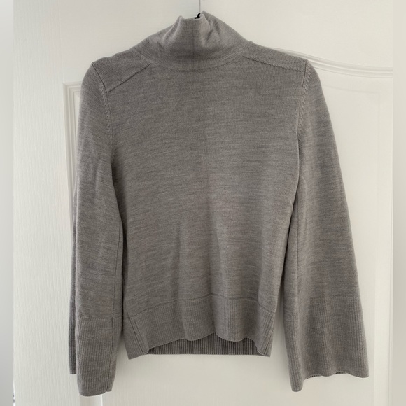 Lululemon Cashmere Blend Wide Sleeve Mock Neck Sweater - Picture 1 of 3